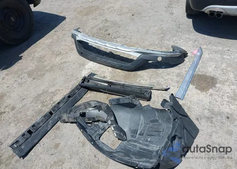 2015 BMW X1 xDrive28I z USA, uszkodzony, nr VIN WBAVL1C54FVY34534